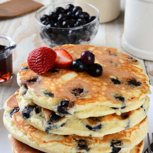 blueberry pancakes for baby; blueberry pancakes; blueberry oatmeal pancakes