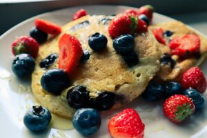 blueberry pancakes for baby; blueberry pancakes; blueberry oatmeal pancakes
